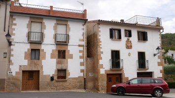 Kale Nagusiko etxeak, Mañeru