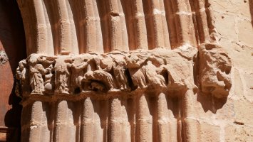 Santa Katalina eliza, Zirauki