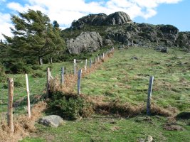 Enarrira igotzen den aldapa