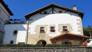 Salbadorena etxea, Igoa-Basaburua