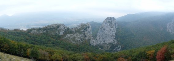 Bi Ahizpak Putreen Behatokitik