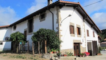 Etxetxikia etxea, Egillor-Atetz