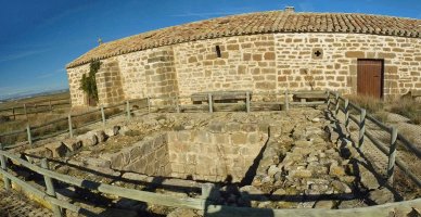 Santo Domingo eta dorrearen zimenduak