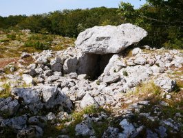 Larrazpil trikuharria