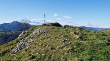 Txatxarromendi tontorra