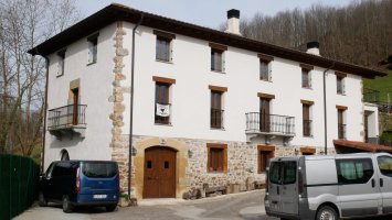 Arraskuerrota, Karrika