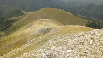 Orhi (2017m) behera begirada hegoaldera, Muxumurru (1628m) aldera