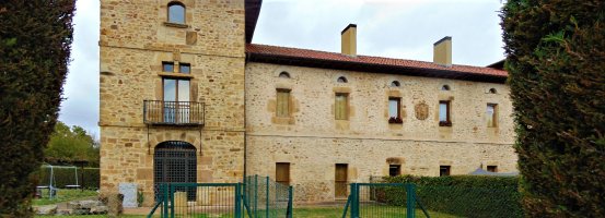 Iturrate Jauregia, Sarrian