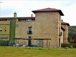 Iturrate Jauregia, Sarrian