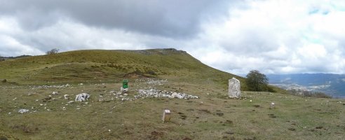 Arrizazengo monumentuak eta Akarrateko galurra