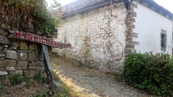 Muskildarako bidearen seinalea Otsagin