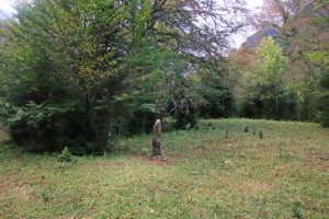 Monolito Laña de Caballo (09-2020) Foto M.Lara - F. Ranchal)