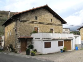 Auzetxea etxea, Latasa-Imotz