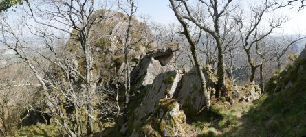 Bi tontorren arteko pasartea