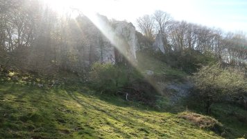 Arburu (789m) ekialdeko azpitik ikusita