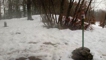 Jentiletxe (913m) tontorra eta atzean tumuloa