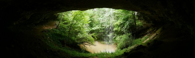 Goiko harpeko ur-jauzia, harpearen barrenetik