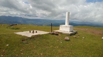 Gorramendi (1070m) tontorra eta erpin geodesikoa