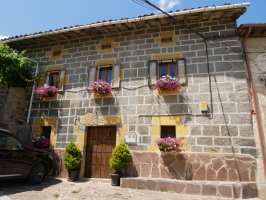 Goikara auzoko etxea, Apilaiz