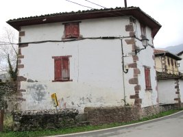 Erdiko errota, Etxalar