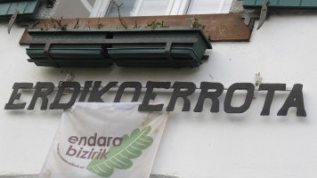 Erdikoerrota, Lesaka