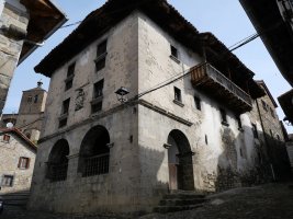 Lopez jauregia, Erronkari