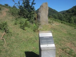 Monolito Naparbide  (Junio 2022)