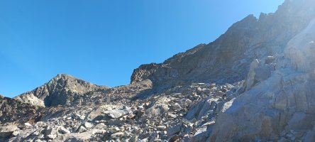 Frondiellas (3071m) Arrielko iboiak aldetiko igoeraren pasarte bat