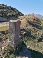 R4 mugarria, Alkozpe