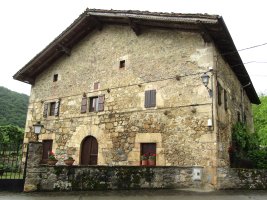 Xuainea etxea, Artze-Donamaria