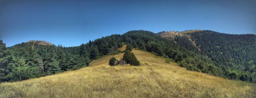 Borda baten hondakinak Iñariko bidean