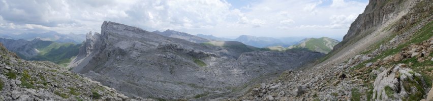 Petrechema eta Esqueste Budogiaren hegoaldeko magaletik