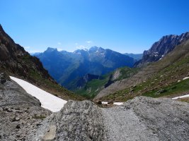 Estibiellas lepotik Oza aldera begira