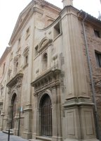 Dominikarrak komentua, Tutera