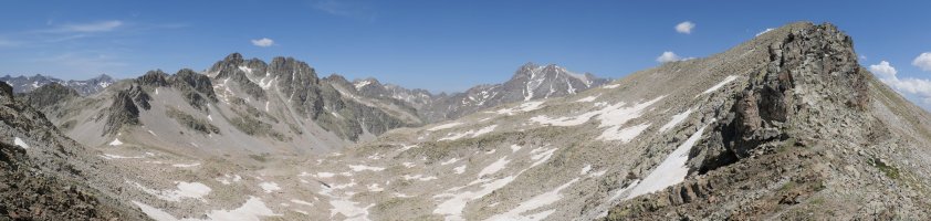 Batanes ezker aldean eta Bacias eskubi aldean