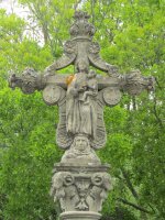 Hilerriko kruzeroa, Iruñea