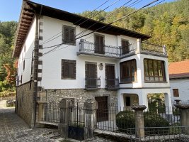 Julian Marco Etxea. Uztarroze