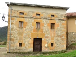 Etxea (Errege Kalea 5) Mioma-Gaubea