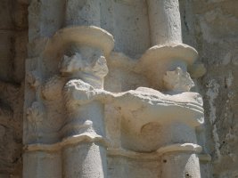 San Vicente eliza, Larunbe