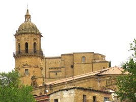 Bastidako Andra Maria eliza, Bastida