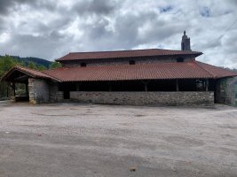 San Juan eta San Antolin Ermita. Dima (Oba)