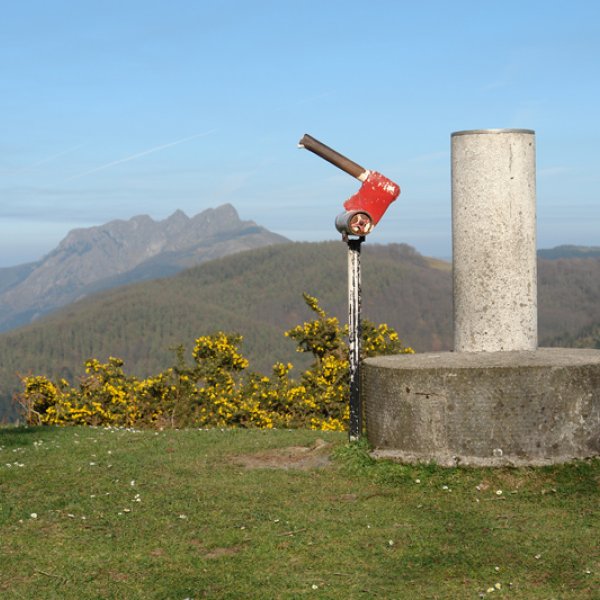 Buzoia eta erpin geodesikoa