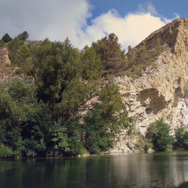 Izpea, ibaitik ikusita