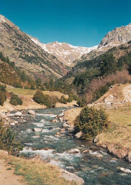 Aguas Limpias erreka La Sarratik Respumosorako bidean