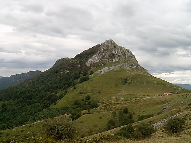 Ernio eta Zelatungo lepoa