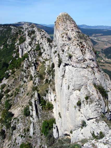 Gandorrera heltzean, Mra begira