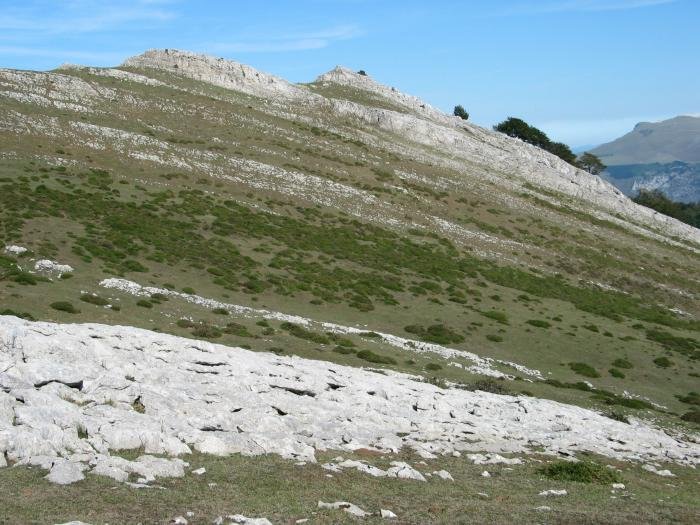 Arluz, Erlaitz aldetik (HM) ikusita