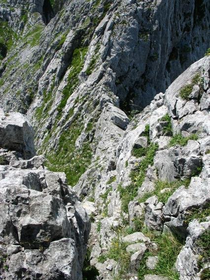 Infernuko zubia bertatik bertara (Iko isurialdea)