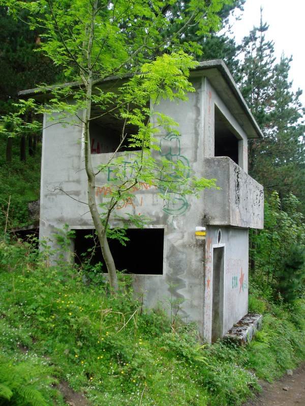 Aterpea Usartza eta Kalamua arteko bidean