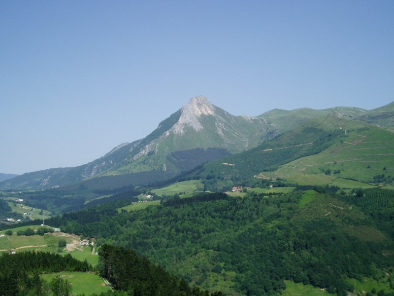 Mendebaldetik ikusita